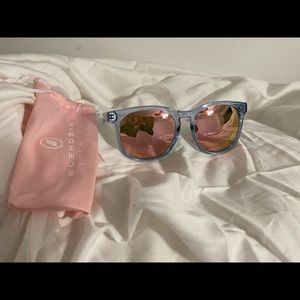 NWOT Blenders Eyewear Pacific Grace